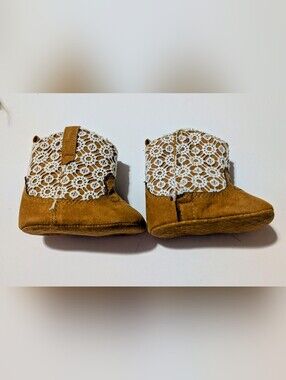 Rising Star baby boots Sz 3-6 Months